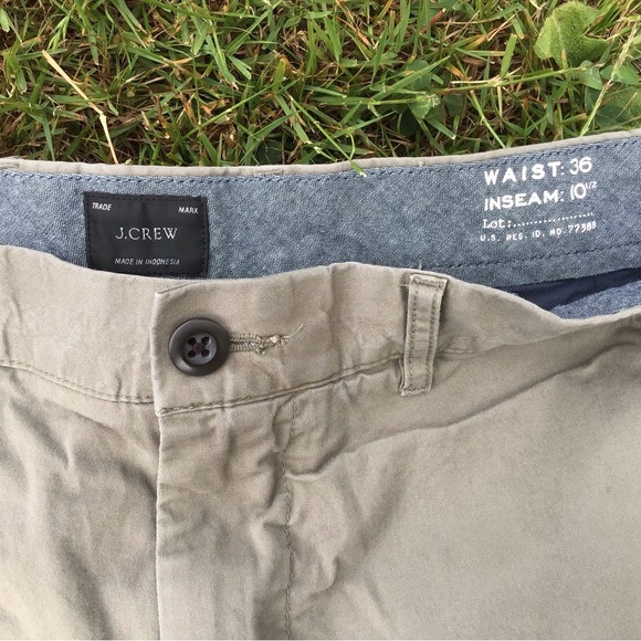 J. Crew Men’s 10.5" Stretch Chino Short Olive Green Flat Front Regular Fit 36” - Picture 3 of 5